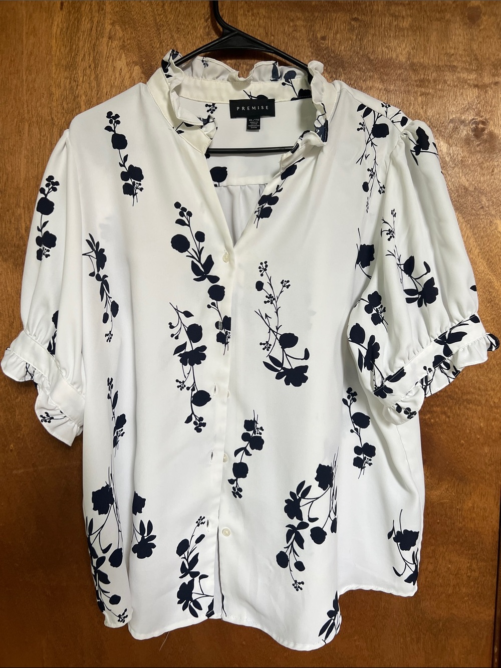 Premise Black and White Floral Ruffled Blouse